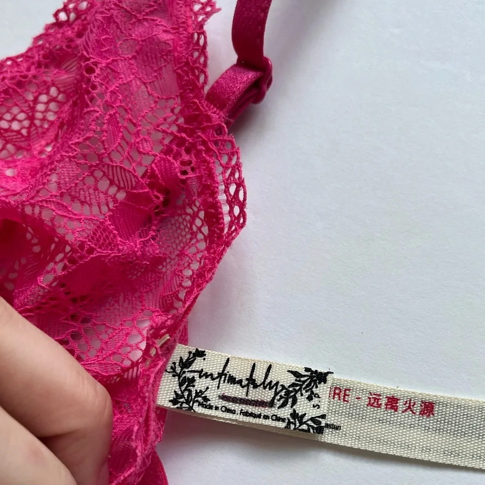 Free‎ People NWOT Hot Pink Lace Bralette